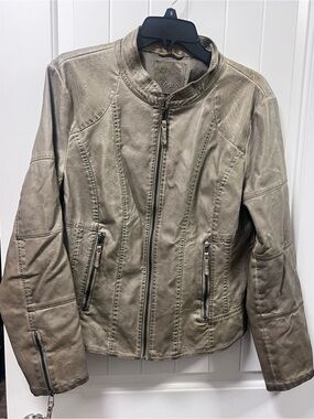 Size XL- Sophie Max faux leather jacket - taupe color- no flaws